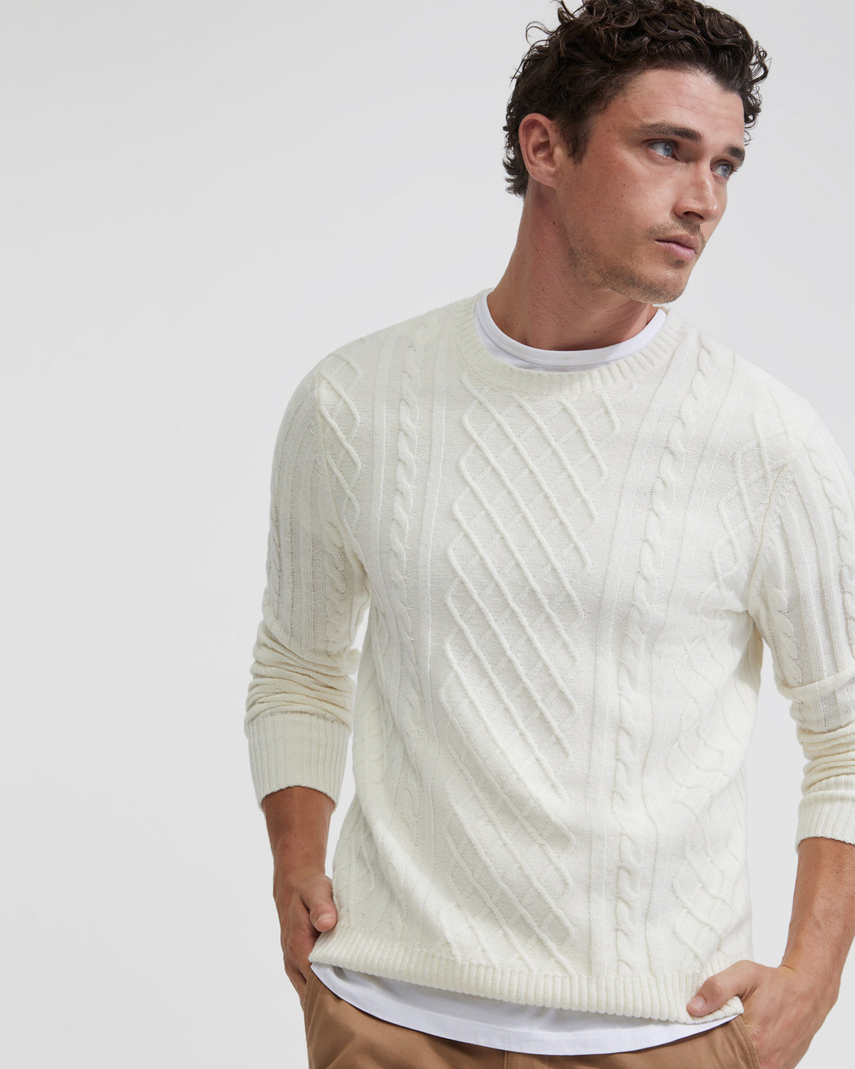 BRUNO WOOL RICH CABLE KNIT