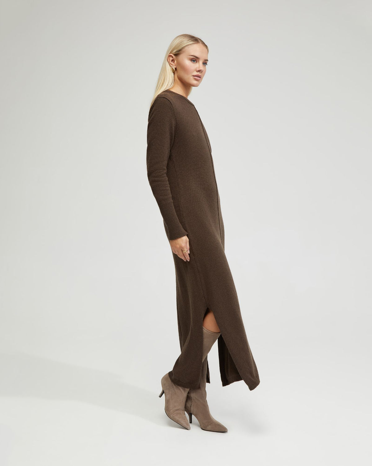 CHRISSY LOOSE FIT KNITTED DRESS WOMENS DRESSES