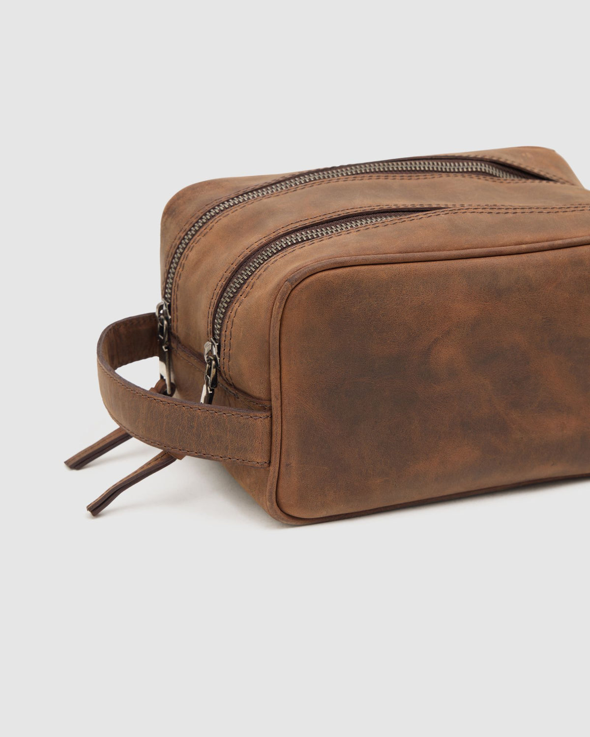 Barton Leather Wash Bag MENS ACCESSORIES