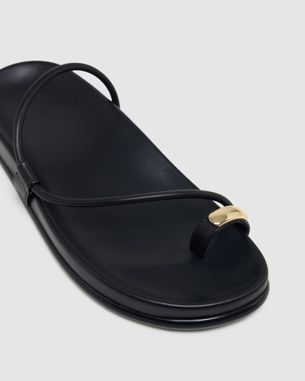 LEE TOE RING SANDAL WOMENS SHOES