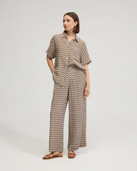 Jasmine Short Sleeve Printed Shirt WOMENS SHIRTS