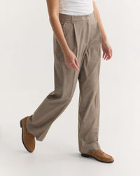 Billie Single Pleat Pant WOMENS PANTS