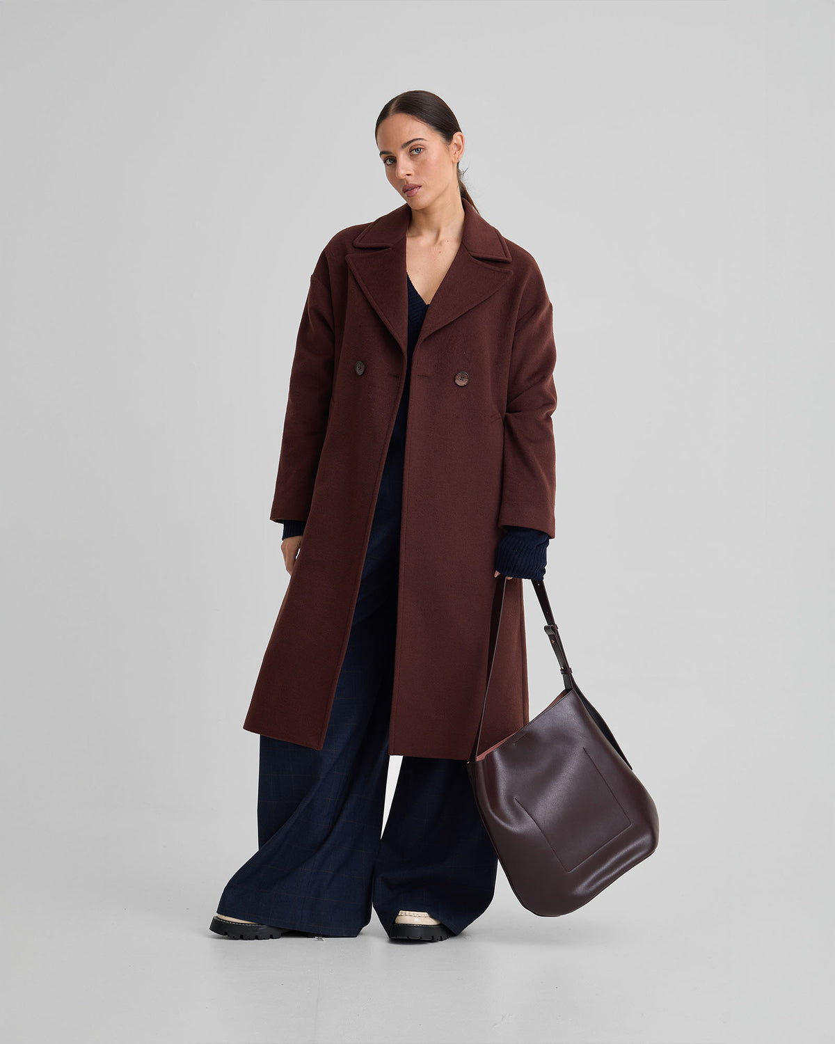 Celia Wool Coat – Luxurious Wool Blend, Relaxed Fit, Deep Rust