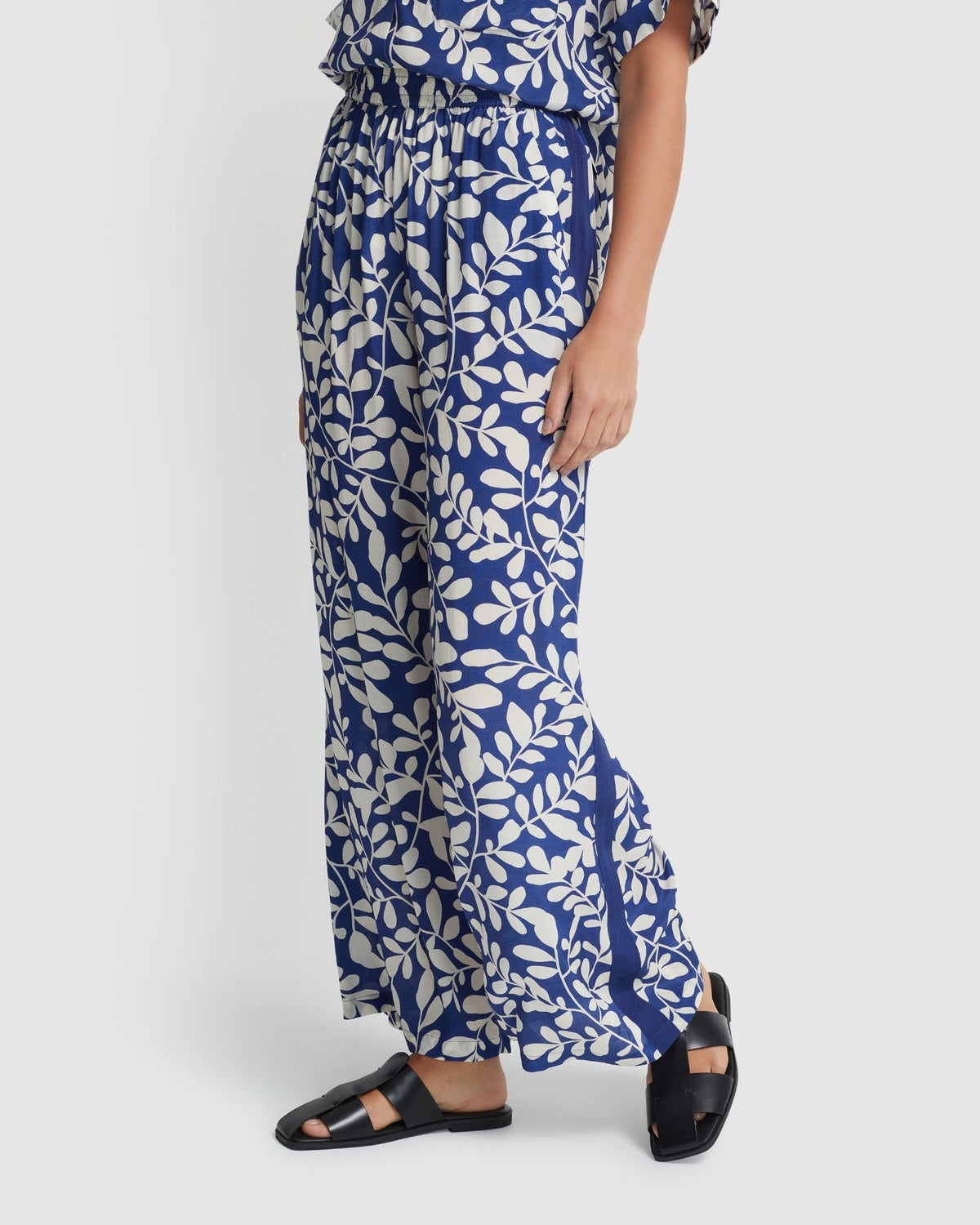 CHANTEL PANTS WITH SIDELEG TAPE WOMENS PANTS