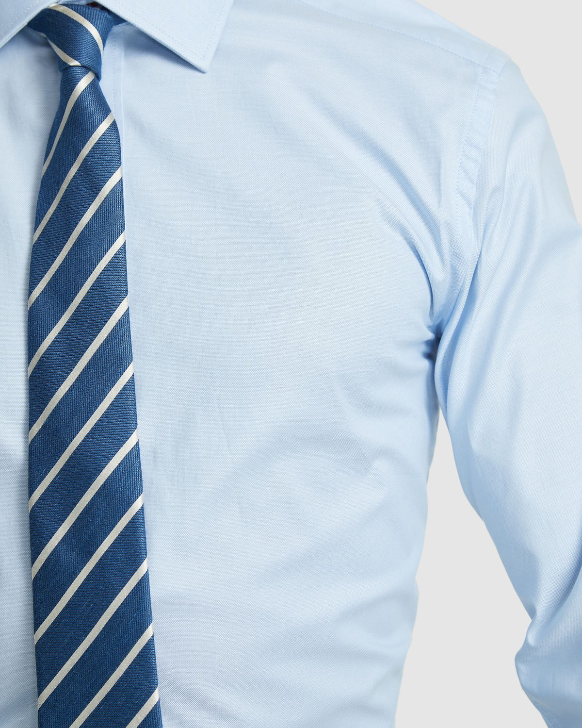 ISLINGTON REGULAR FIT DOBBY SHIRT MENS SHIRTS