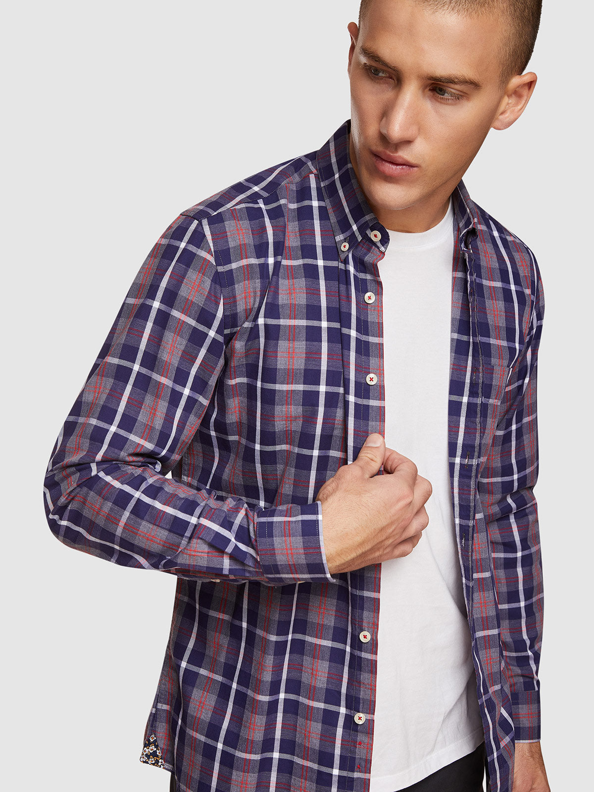 UXBRIDGE REGULAR FIT CHECKED SHIRT NAVY/RED