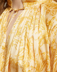 SANDY TROPICAL PRINT TOP MUSTARD