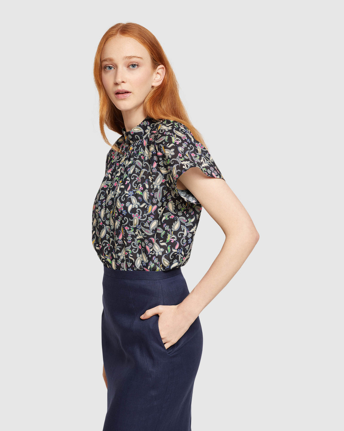 ARIELA FLORAL PRINTED TOP WOMENS TOPS